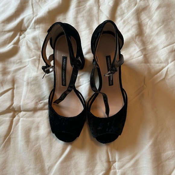 French Connection Dita velvet platform heels - Picture 2 of 5